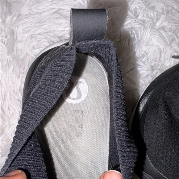 Lululemon Chargefeel Mid Women's Workout Shoe SIZE 9 - Picture 6 of 10